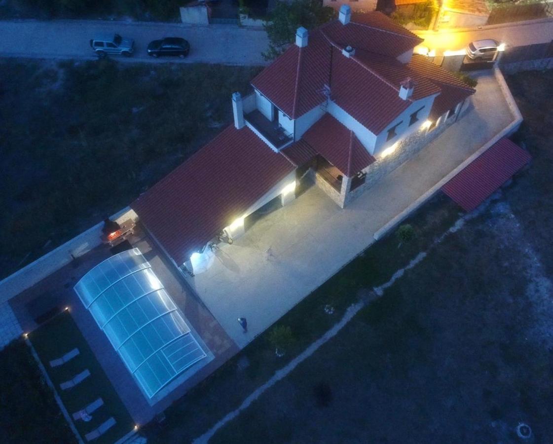 Casa Rural Laguna De Una Luaran gambar