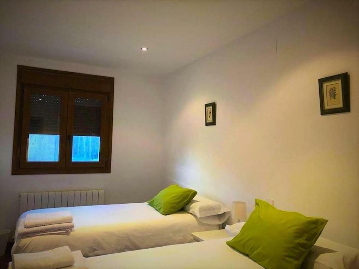 Casa Rural Laguna De Una Luaran gambar