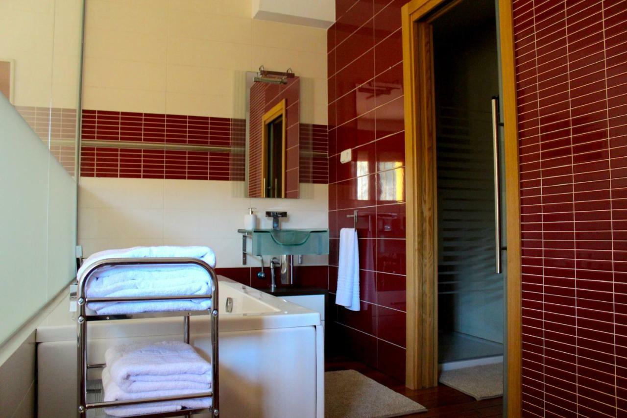 Casa Rural Laguna De Una Luaran gambar